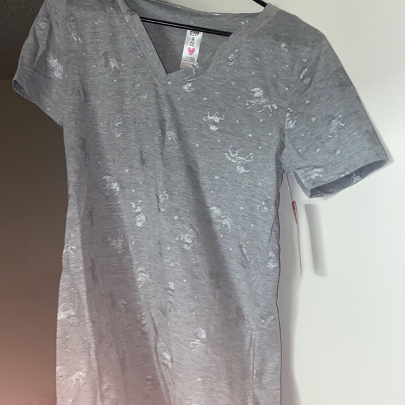 Night shirt - Picture 3 of 6